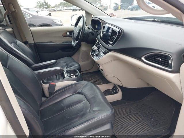 2017 CHRYSLER PACIFICA TOURING-L 5