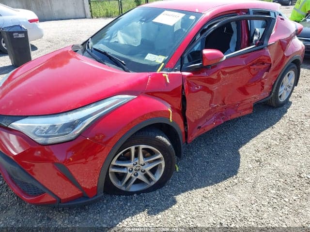2020 TOYOTA C-HR LE 6