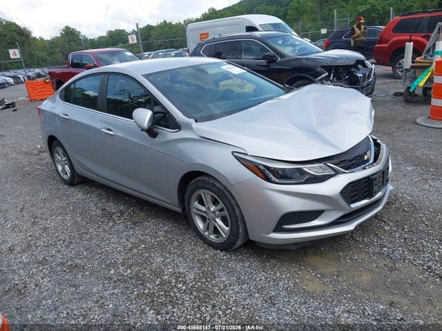 2018 CHEVROLET CRUZE LT AUTO 1