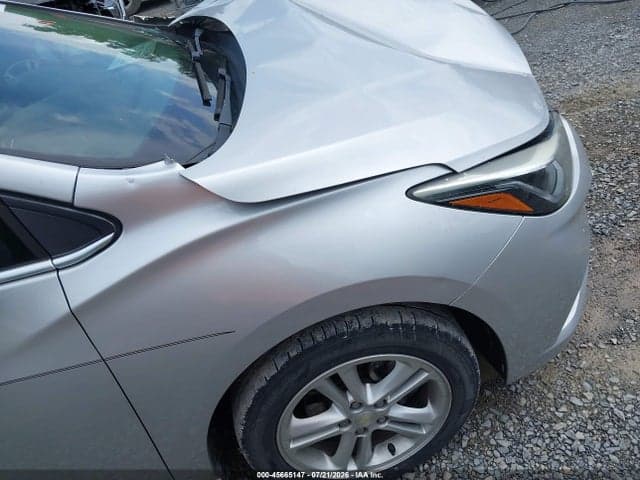 2018 CHEVROLET CRUZE LT AUTO 19