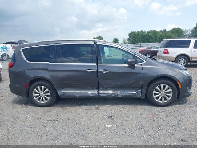 2018 CHRYSLER PACIFICA TOURING L 13