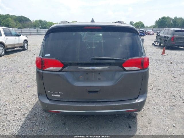 2018 CHRYSLER PACIFICA TOURING L 16