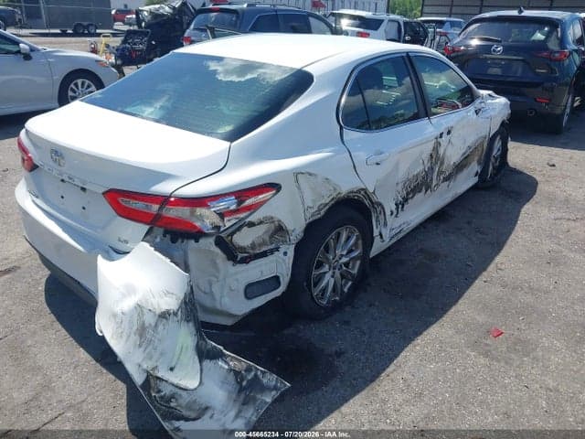 2018 TOYOTA CAMRY LE 6