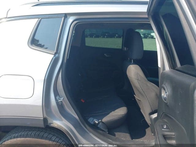 2018 JEEP COMPASS SPORT FWD 8