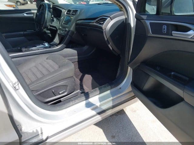 2017 FORD FUSION SE 5