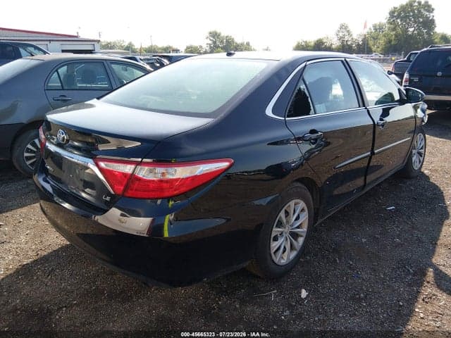 2017 TOYOTA CAMRY LE 4