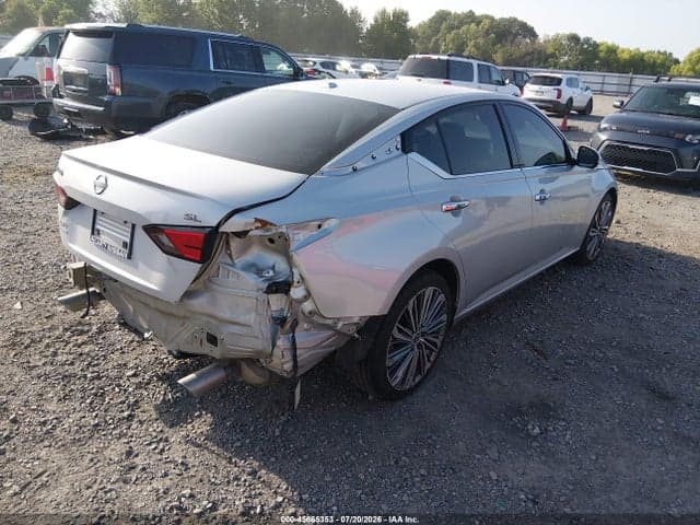 2023 NISSAN ALTIMA SL FWD 4