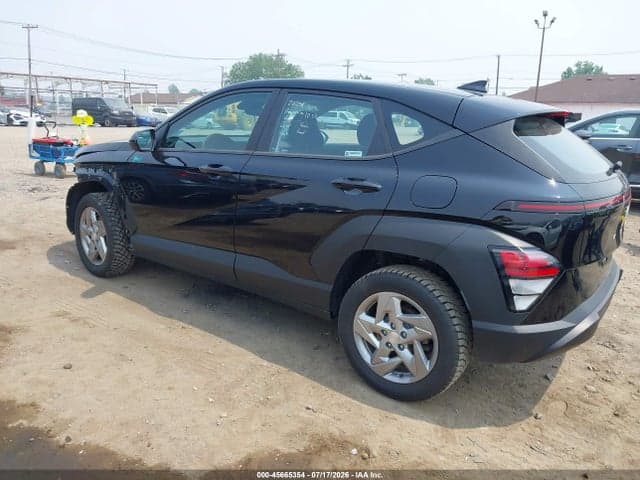 2024 HYUNDAI KONA SE 3