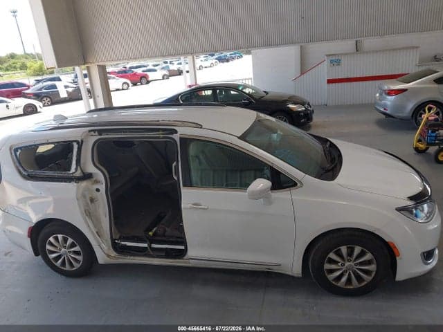 2018 CHRYSLER PACIFICA TOURING L PLUS 14