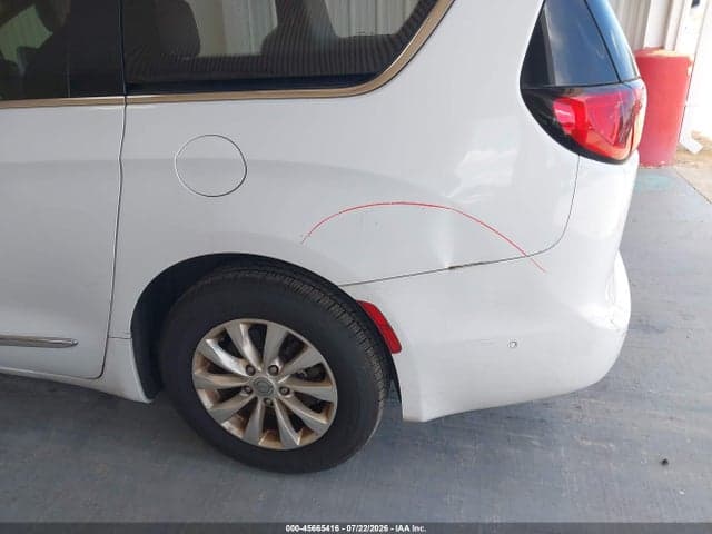 2018 CHRYSLER PACIFICA TOURING L PLUS 18