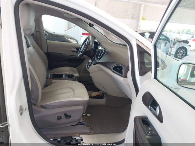 2018 CHRYSLER PACIFICA TOURING L PLUS 5