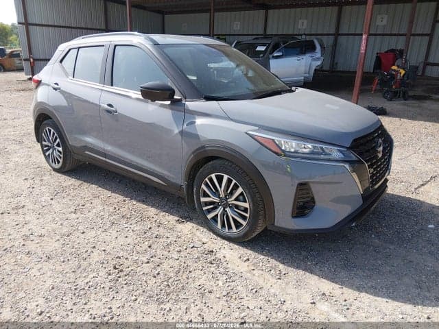2023 NISSAN KICKS SR XTRONIC CVT