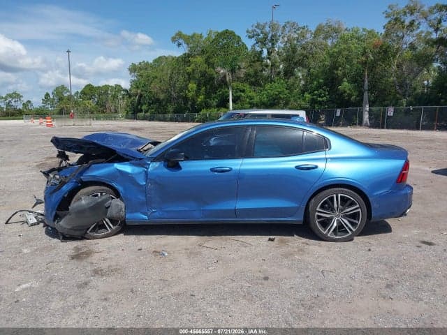 2021 VOLVO S60 T5 R-DESIGN 15