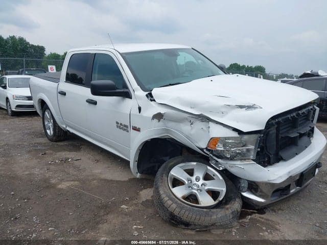 2018 RAM 1500 SLT 1