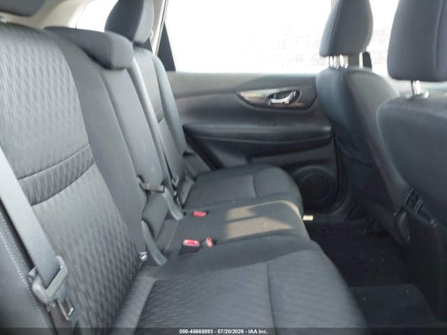 2018 NISSAN ROGUE S 8