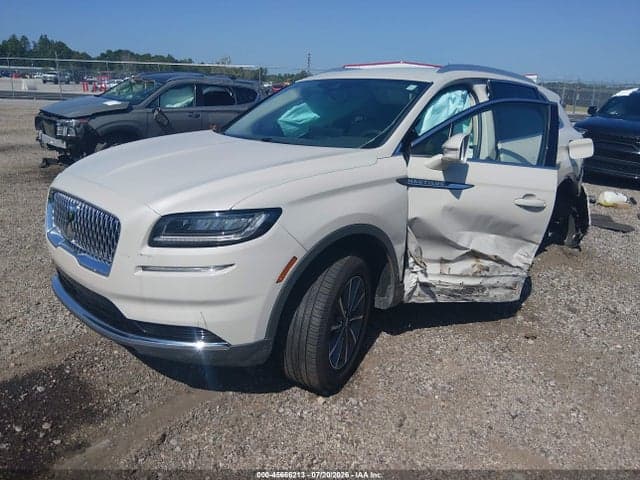 2022 LINCOLN NAUTILUS STANDARD 2