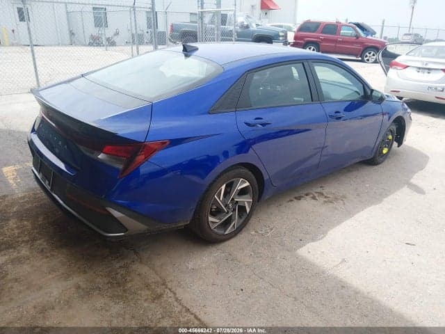 2025 HYUNDAI ELANTRA SEL SPORT 4