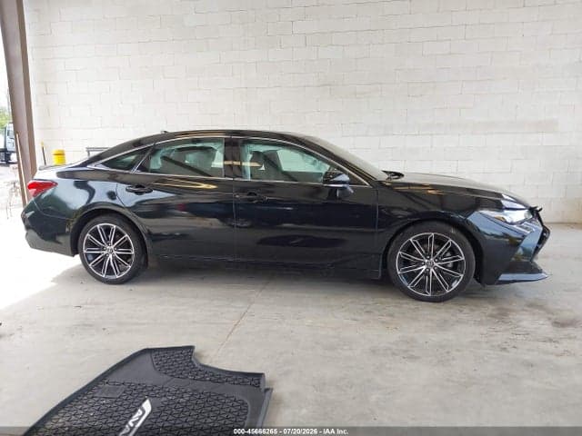 2019 TOYOTA AVALON XSE 14