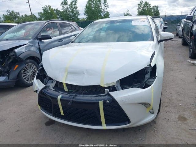 2017 TOYOTA CAMRY SE 12