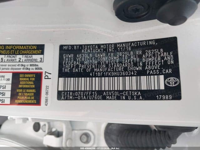 2017 TOYOTA CAMRY SE 9