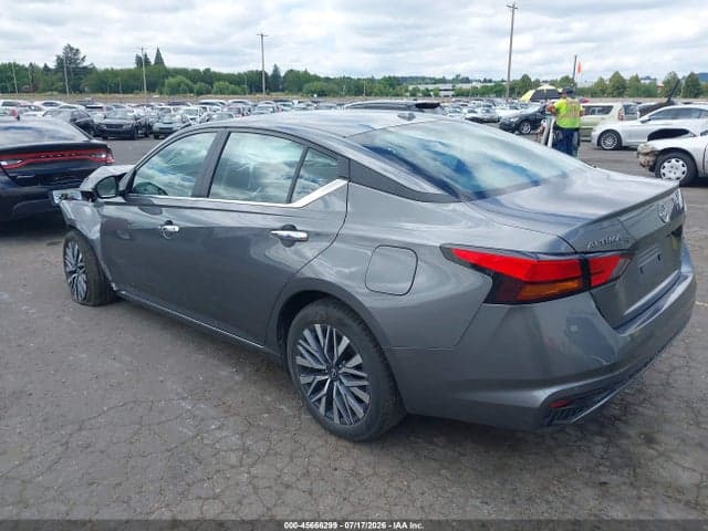 2025 NISSAN ALTIMA SV AWD 3