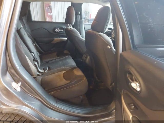 2017 JEEP CHEROKEE ALTITUDE 8