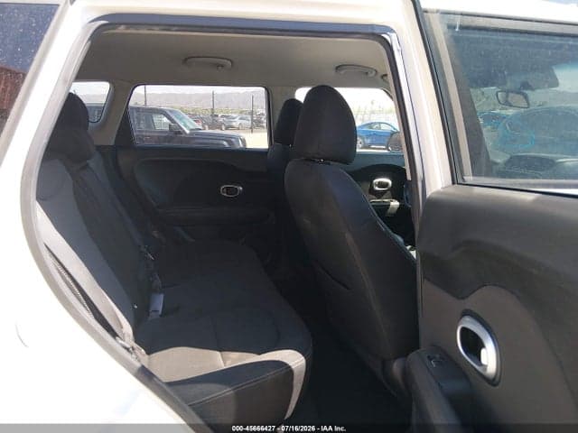 2018 KIA SOUL + 8