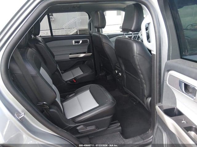 2023 FORD EXPLORER XLT 8