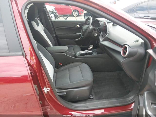 2025 CHEVROLET TRAX FWD 1RS 5