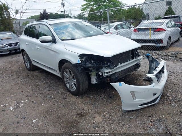 2017 VOLVO XC60 T5 INSCRIPTION 1
