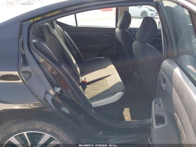 2021 NISSAN VERSA SV XTRONIC CVT 8