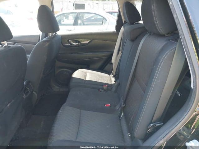 2017 NISSAN ROGUE SV 8