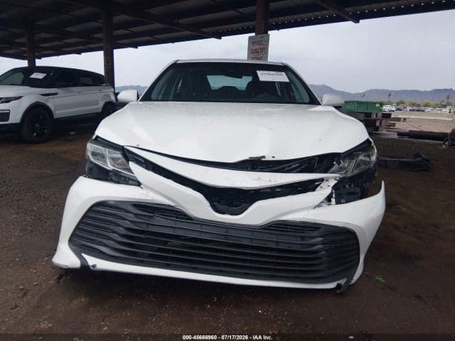 2018 TOYOTA CAMRY LE 12