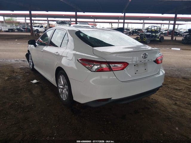 2018 TOYOTA CAMRY LE 3
