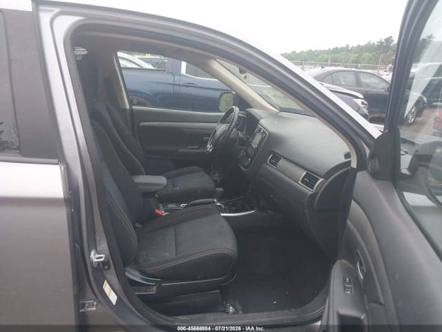 2017 MITSUBISHI OUTLANDER ES 5