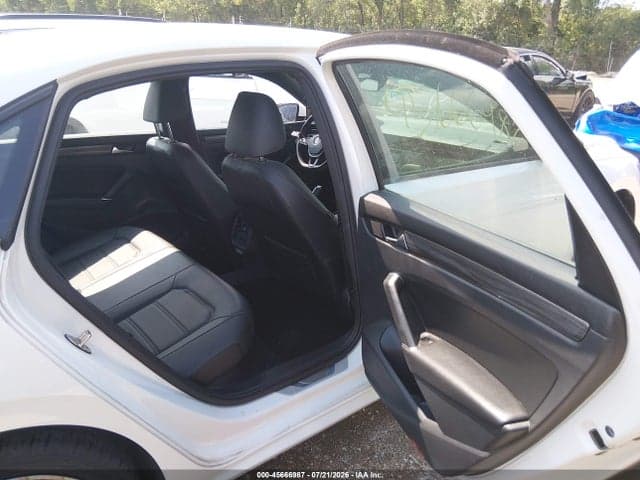 2021 VOLKSWAGEN PASSAT 2.0T R-LINE 8