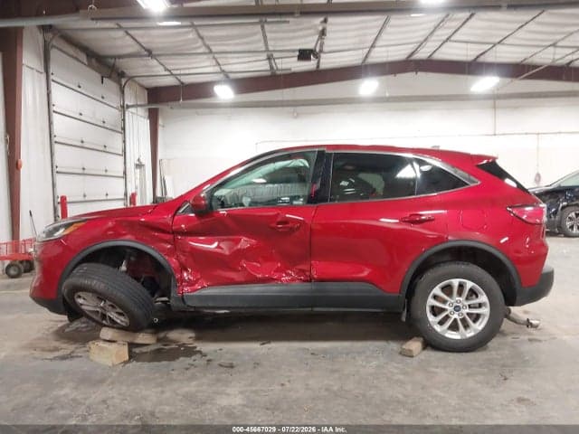 2020 FORD ESCAPE SE 13