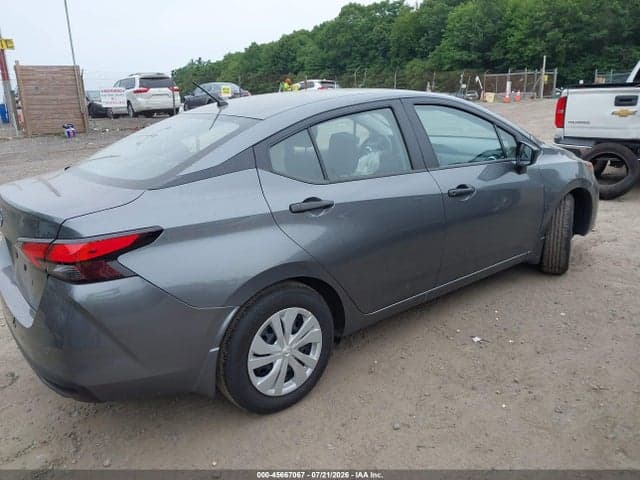 2025 NISSAN VERSA 1.6 S 4