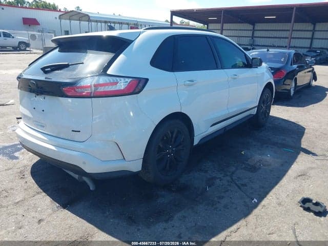 2022 FORD EDGE SE 4