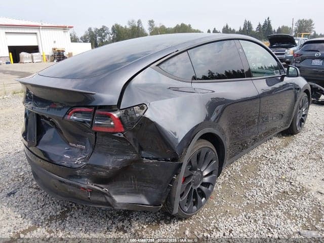 2025 TESLA MODEL Y PERFORMANCE DUAL MOTOR ALL-WHEEL DRIVE 4