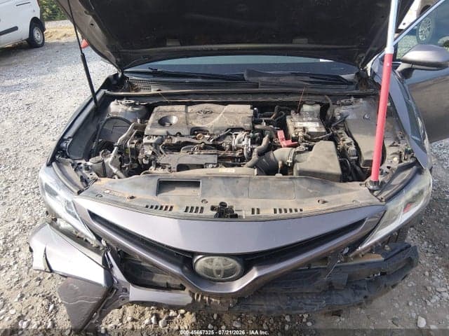 2018 TOYOTA CAMRY SE 10
