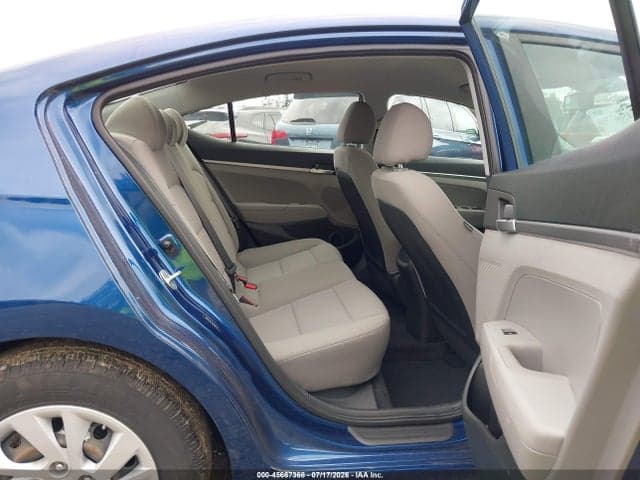 2019 HYUNDAI ELANTRA SE 8