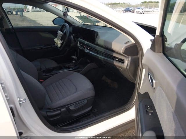 2025 KIA K4 EX 5