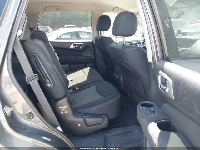 2017 NISSAN PATHFINDER S 8