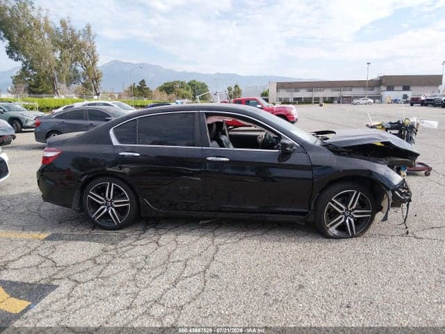 2017 HONDA ACCORD SPORT SE 16