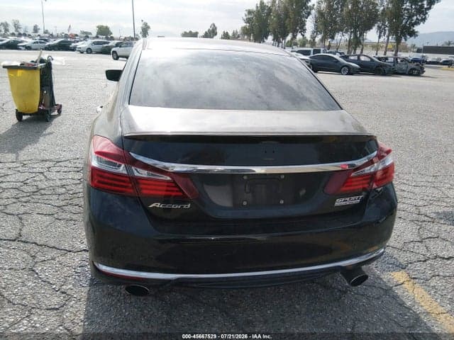 2017 HONDA ACCORD SPORT SE 19