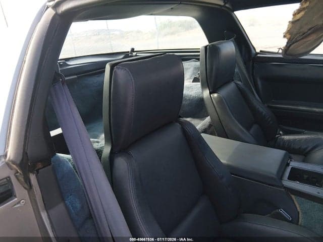 1986 CHEVROLET CORVETTE 8