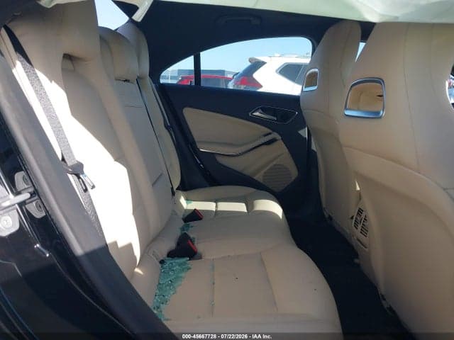 2018 MERCEDES-BENZ CLA 250 8