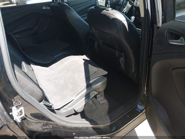 2017 FORD ESCAPE SE 8