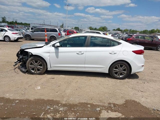 2017 HYUNDAI ELANTRA SE 14